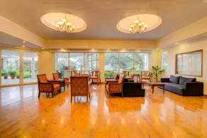 Timber Trail Base Resort - At the Foothills of Adventure - Restaurant