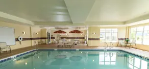 Hampton Inn Presque Isle Maine - Pool