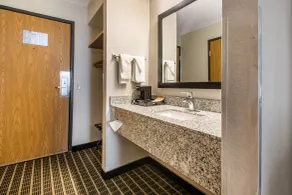 Quality Inn Madison West Near University Area - Chambre