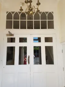 Apartment 9 Robertson Villas - Interior entrance