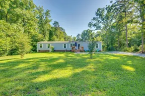 Pets Welcome! Lexington Getaway w/ Gigantic Yard - Interiör