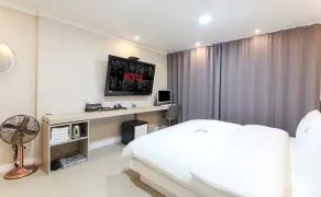 Continew Hotel - Rom