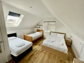 Four Corners Holiday Home Hot Tub & Sauna - Zimmer