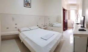 Hotel Premier - Room