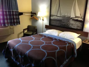 Super 8 by Wyndham New Castle - Chambre