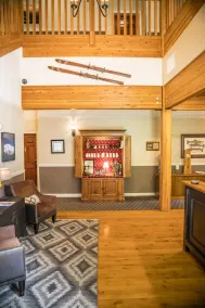 Pine Ridge Inn - Hall