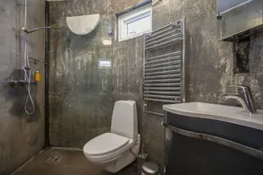 Klettar Tower Iceland - Bathroom