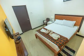 Aryas Residency- Near Isha Foundation Coimbatore & Adiyogi statue - Chambre