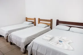 Hotel Portela III - Aprox 600m do Thermas dos Laranjais e Hot Beach - Habitación