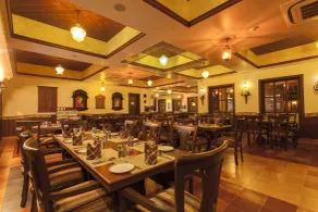 Regency Lagoon Resort - Restaurant