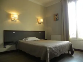 Hôtel Le Bellevue - Paris Porte d'Orléans - Værelse