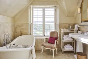 Birkenhead House - Bathroom