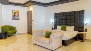 Avian Court Hotel - Rum