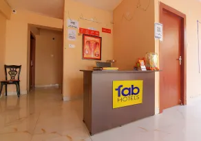 FabHotel Amar Raj Inn - Nr Newtown Bus Stand' - Reception