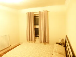 SS Property Hub - Canary Wharf Apartment - Værelse