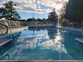 Captain's Inn and Suites - Pool