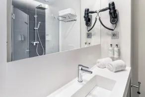 B&B HOTEL Murcia - Bathroom