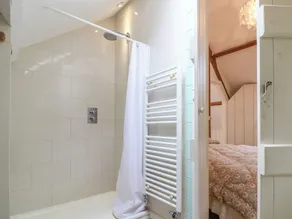 The Cart Barn - Bathroom