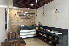 Yellowbell Hotel - Restaurant