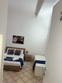 WHITEHOUSE - Room