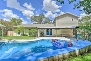 Spacious Brandon Home w/ Private Outdoor Pool - Pool