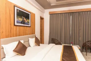 Daksh Eden Greenz -A Luxury Resort  - Chambre