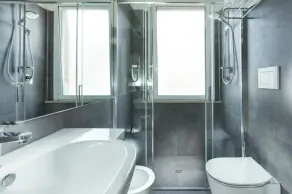 Hotel Bassetti - Baño