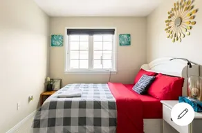 Mannys place - Room