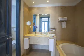 Nausicaa Luxury Villas By Louis Hotels - Bathroom