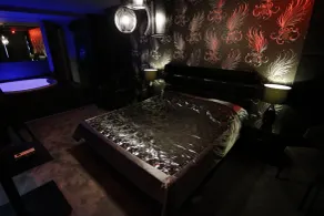 Madison - Room