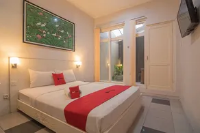 RedDoorz near Upi Sersan Bajuri Bandung - Værelse