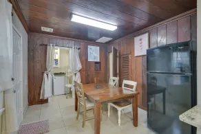 Cozy Oklahoma City Home w/ Deck & Gas Grill! - Innvendig