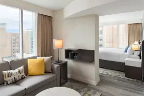 Delta Hotels by Marriott Vancouver Downtown Suites - Room