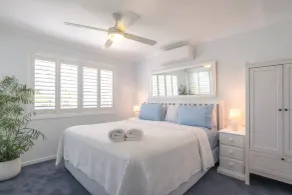 Debbie's Place - Room