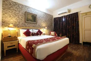 Hotel Sovereign - Room