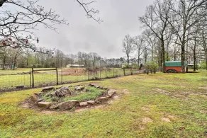 Cozy Higden Retreat - Near Greers Ferry Lake! - Innvendig