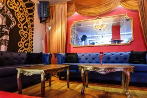 LUX Hotel 5 mins walk from port of Piraeus and metro station - Restaurant
