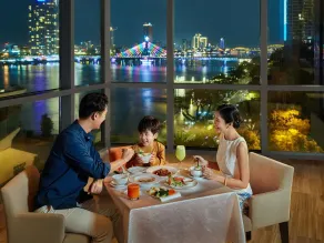 Novotel Danang Premier Han River - Restaurante