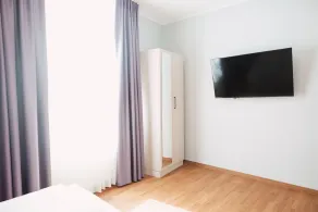 House of Blooms - Room