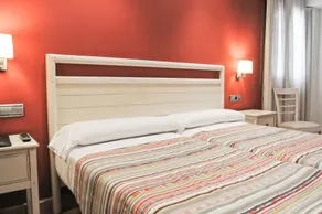 Hostal y Albergue Haizea - Hostel - Værelse