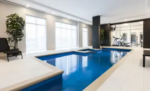 Imperia Hôtel et Suites Boucherville - Piscine