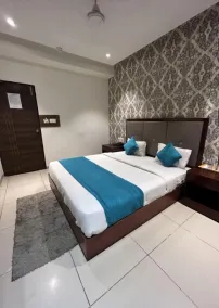 Hotel Shrimad - Chambre