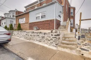 7 Mi to Lincoln Financial! Charming Philly Apt - Interior
