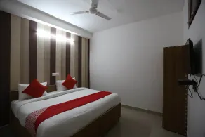 OYO 44400 Retreat Inn - Zimmer