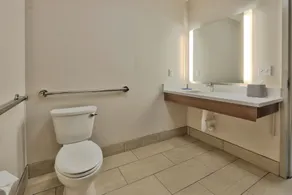 Holiday Inn Express & Suites - Albuquerque East by IHG - Room