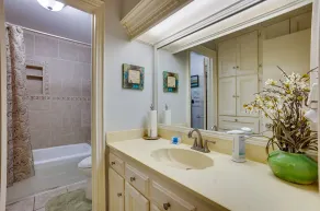 Spacious Bryan Vacation Rental w/ Pool & Patio! - Bathroom