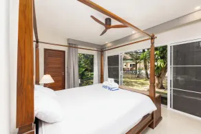 Kokyang Villas At Naiharn By Tropiclook - Habitación