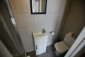 Manor House London - Bad
