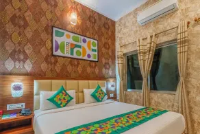 Treebo Una Regency - Near Danapur Railway Station - Rum