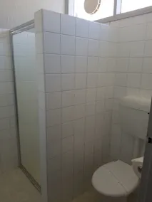 Belmore Motor Inn - Bathroom